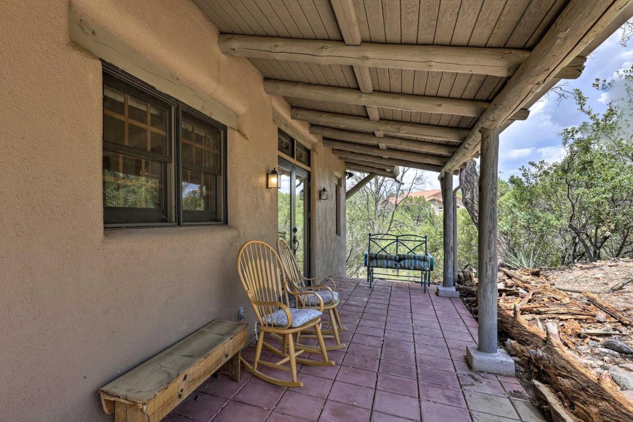 Bright Prescott Studio With Thumb Butte Views! Bagian luar foto
